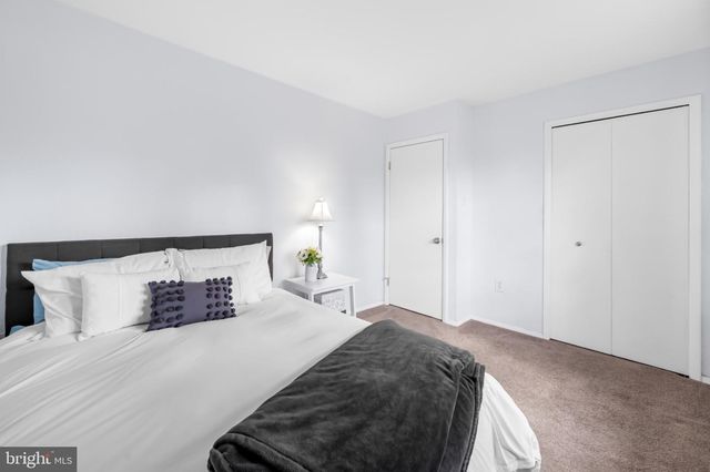 704 CHAPELVIEW DR, Odenton, MD 21113