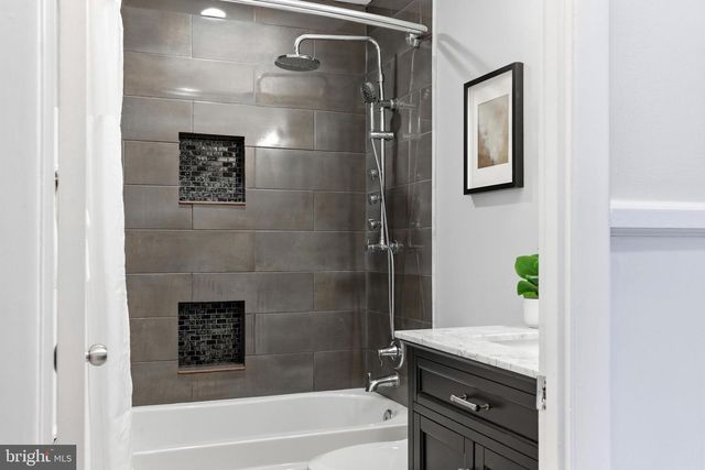 704 CHAPELVIEW DR, Odenton, MD 21113