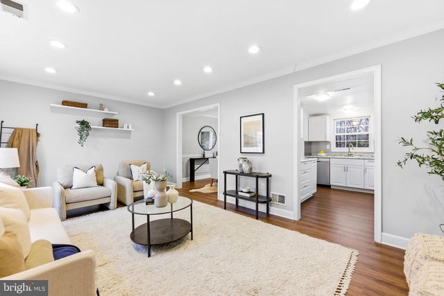 704 CHAPELVIEW DR, Odenton, MD 21113