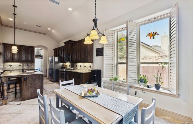 504 montessa, San Antonio, TX 78253