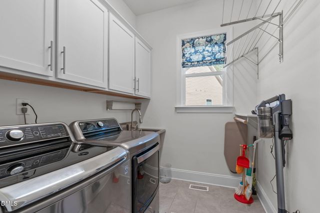 1208 Kings Canyon Court, Cary, NC 27519