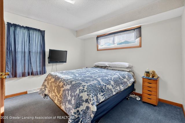 8410 Coleman Road, Haslett, MI 48840