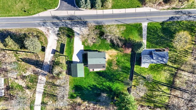 8410 Coleman Road, Haslett, MI 48840