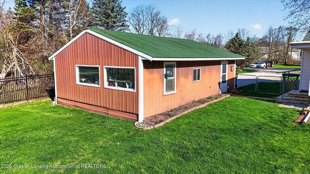 8410 Coleman Road, Haslett, MI 48840