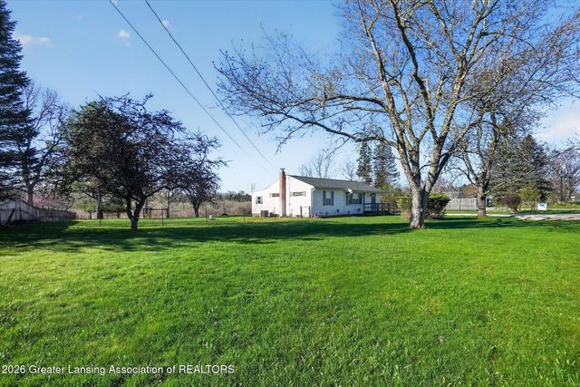 8410 Coleman Road, Haslett, MI 48840