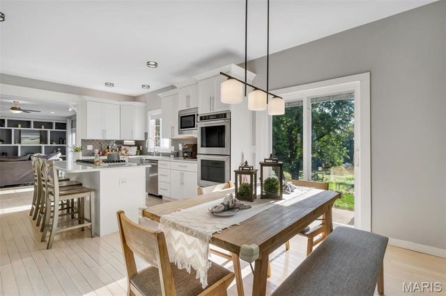 12819 Sarah Ann Court, St Louis, MO 63128