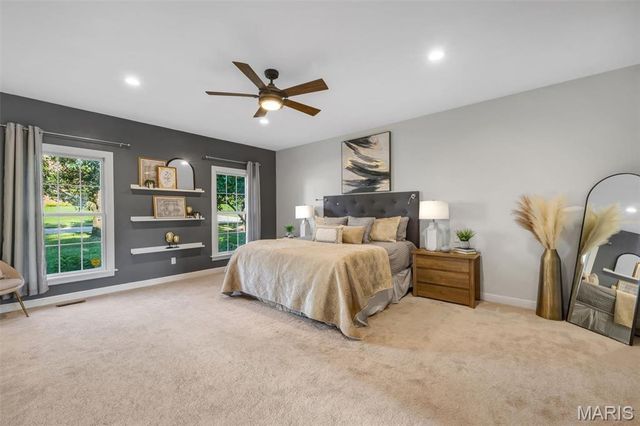 12819 Sarah Ann Court, St Louis, MO 63128