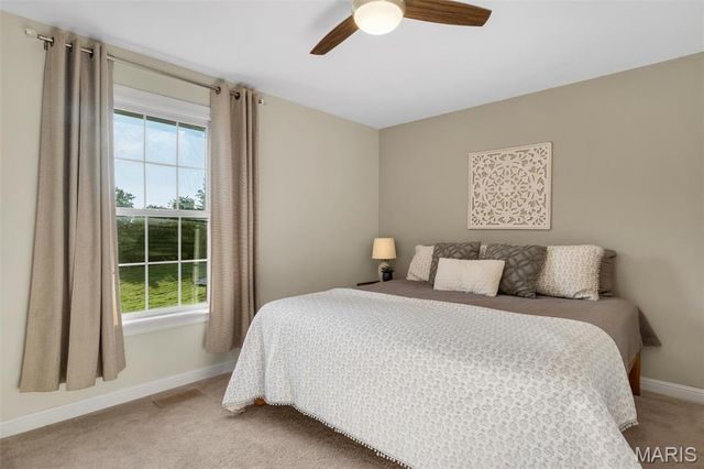 12819 Sarah Ann Court, St Louis, MO 63128