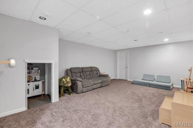 12819 Sarah Ann Court, St Louis, MO 63128