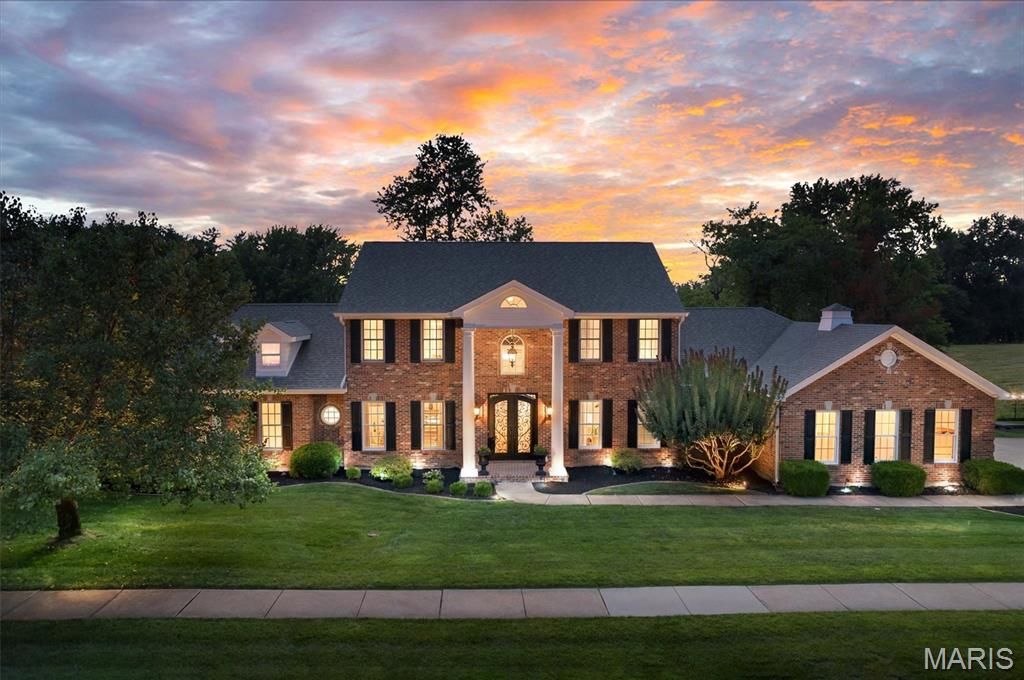12819 Sarah Ann Court, St Louis, MO 63128