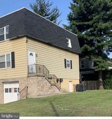 5 W PLUMSTEAD AVE #1, Lansdowne, PA 19050