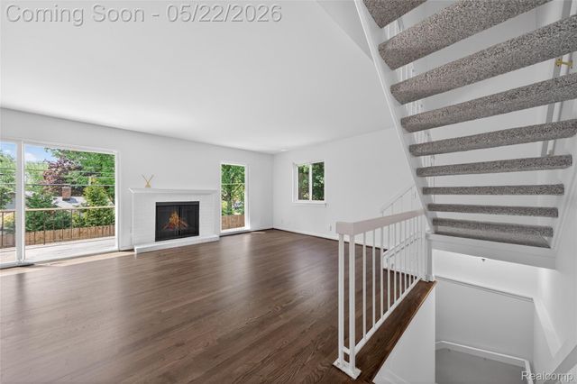 2853 Trailwood Drive, Rochester Hills, MI 48309