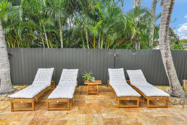 1167 Jason Way, West Palm Beach, FL 33406
