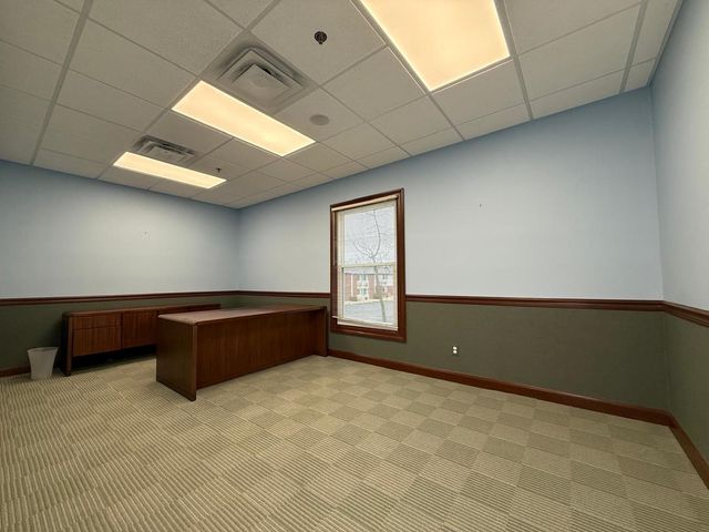 1650 E Main Street, St. Charles, IL 60174