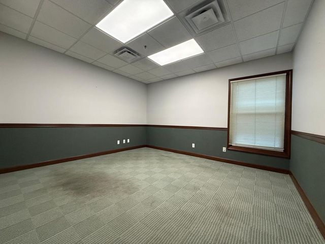 1650 E Main Street, St. Charles, IL 60174