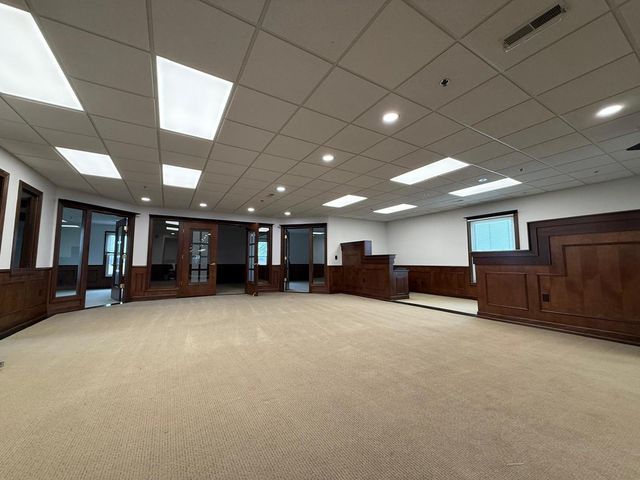 1650 E Main Street, St. Charles, IL 60174