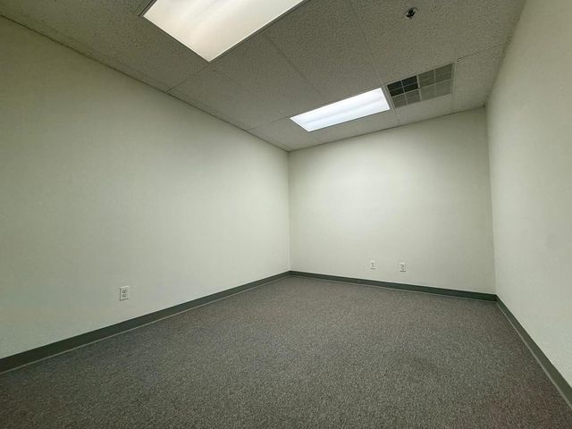 1650 E Main Street, St. Charles, IL 60174