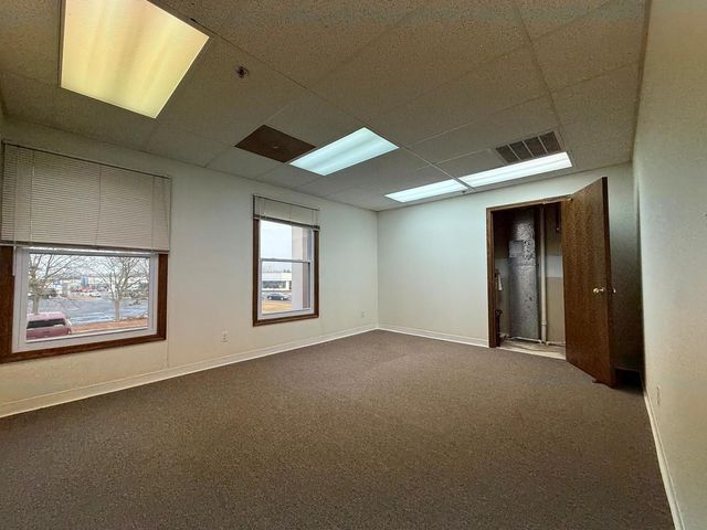 1650 E Main Street, St. Charles, IL 60174