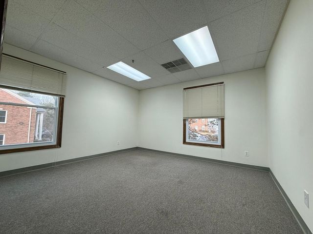 1650 E Main Street, St. Charles, IL 60174