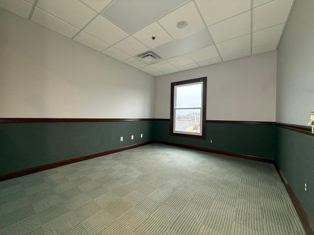 1650 E Main Street, St. Charles, IL 60174