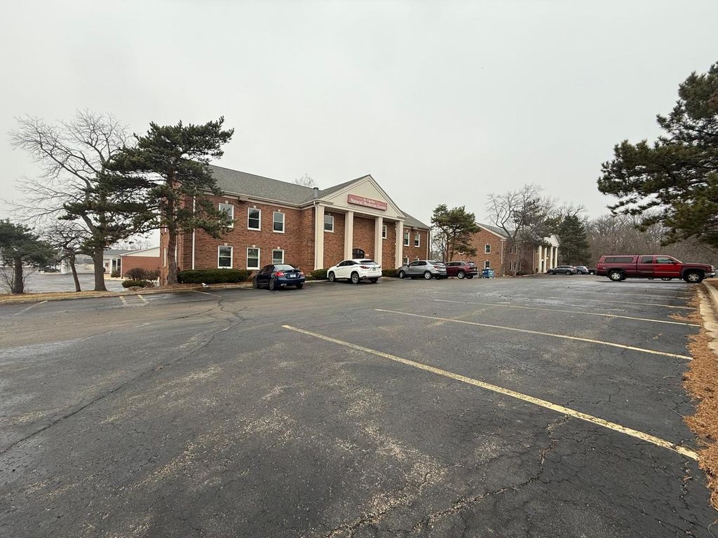 1650 E Main Street, St. Charles, IL 60174