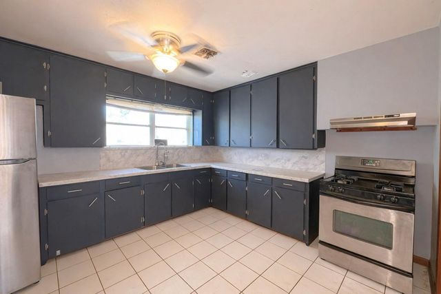 1504 Colby Drive, Baytown, TX 77520