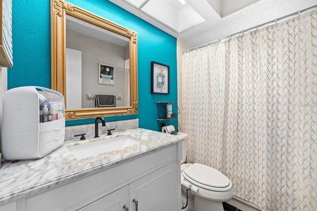 1916 CLOVERDALE COURT, Lutz, FL 33549