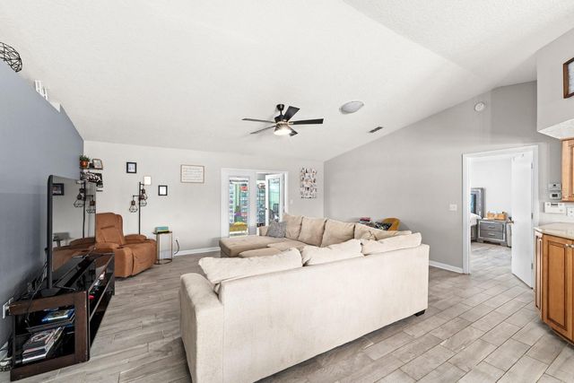 1916 CLOVERDALE COURT, Lutz, FL 33549