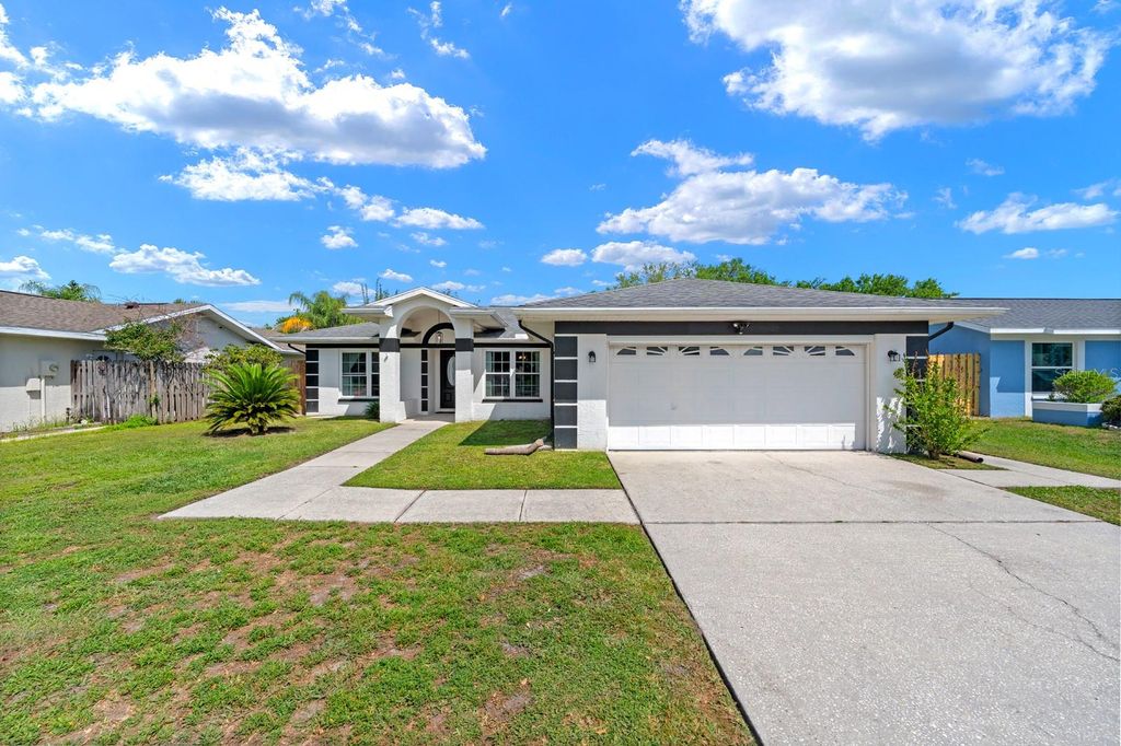1916 CLOVERDALE COURT, Lutz, FL 33549