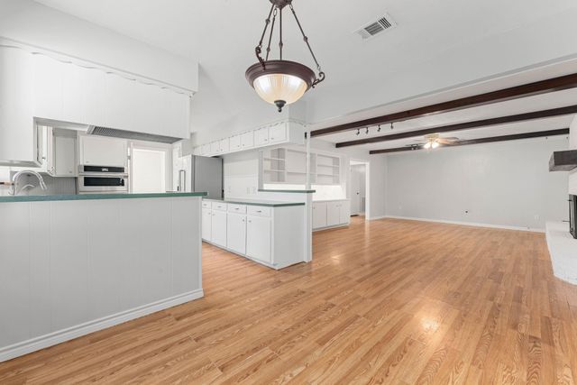 26215 Oakhurst Drive, Spring, TX 77386