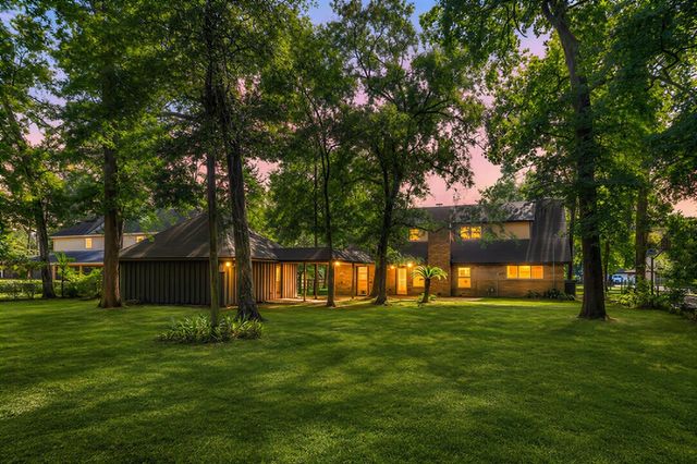 26215 Oakhurst Drive, Spring, TX 77386