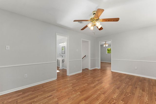 26215 Oakhurst Drive, Spring, TX 77386