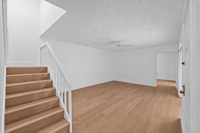 1611 16th Terrace, Palm Beach Gardens, FL 33418