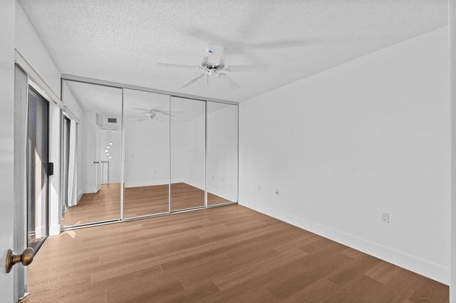1611 16th Terrace, Palm Beach Gardens, FL 33418