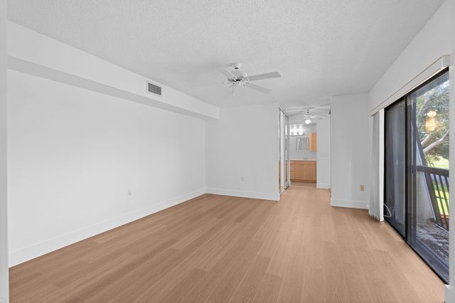 1611 16th Terrace, Palm Beach Gardens, FL 33418