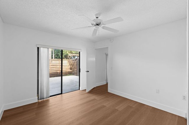 1611 16th Terrace, Palm Beach Gardens, FL 33418