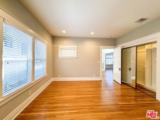 922 W KENSINGTON Road, Los Angeles, CA 90026