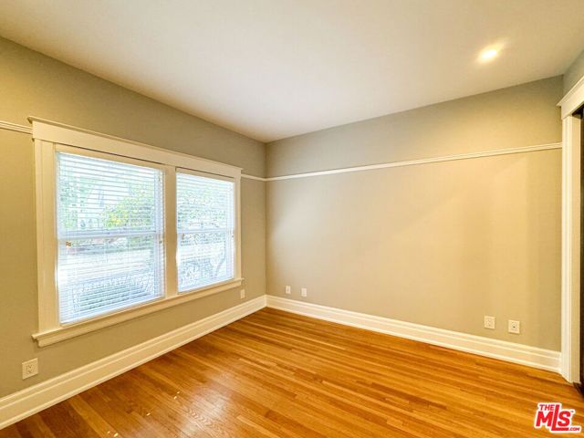 922 W KENSINGTON Road, Los Angeles, CA 90026