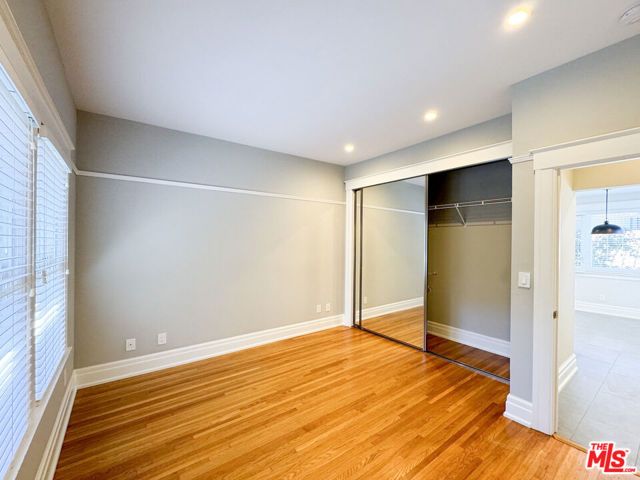 922 W KENSINGTON Road, Los Angeles, CA 90026