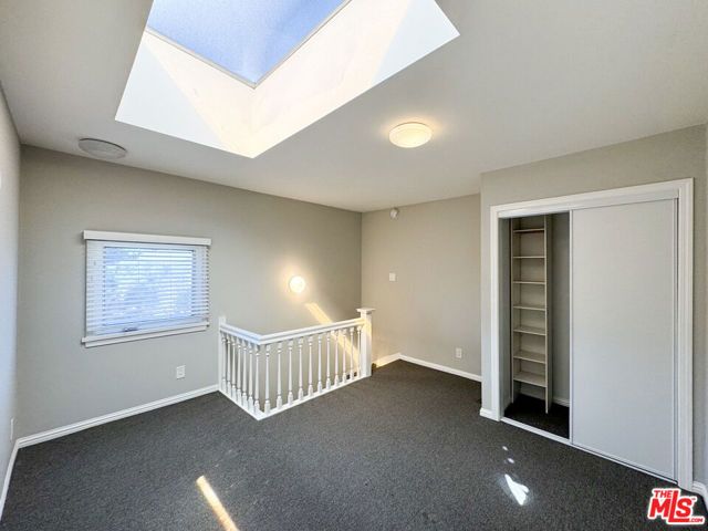 922 W KENSINGTON Road, Los Angeles, CA 90026