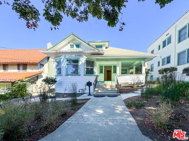 922 W KENSINGTON Road, Los Angeles, CA 90026