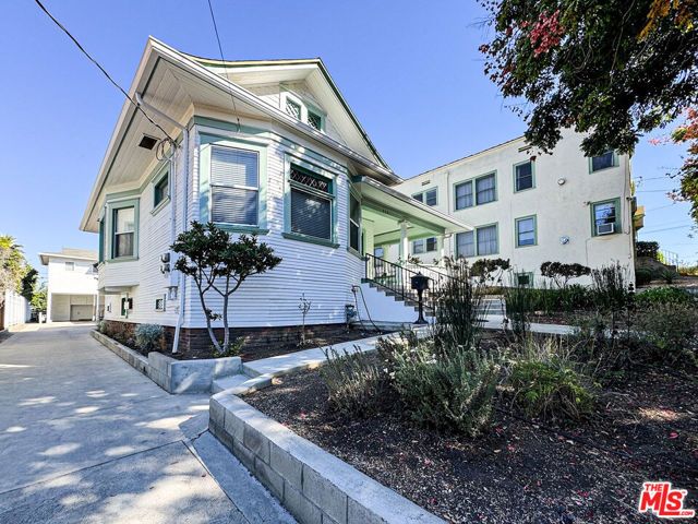 922 W KENSINGTON Road, Los Angeles, CA 90026