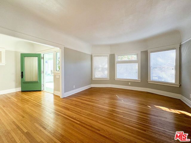 922 W KENSINGTON Road, Los Angeles, CA 90026
