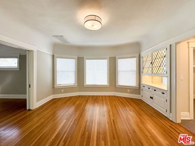 922 W KENSINGTON Road, Los Angeles, CA 90026