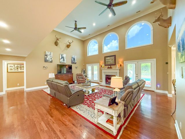 275 N Crescentview Rd, Pulaski, TN 38478