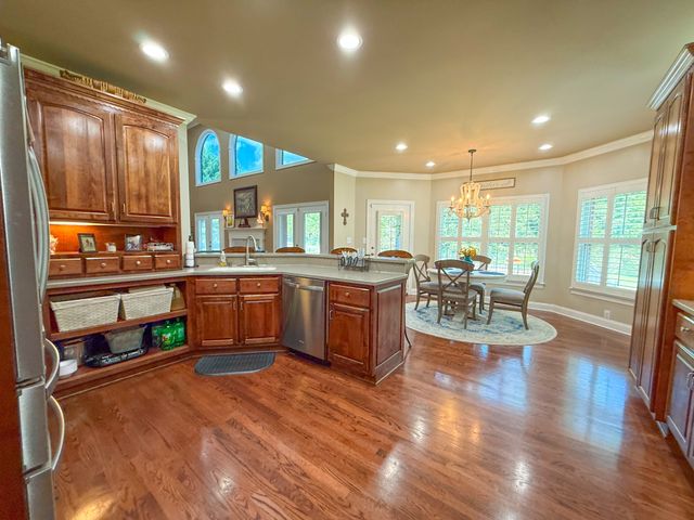 275 N Crescentview Rd, Pulaski, TN 38478