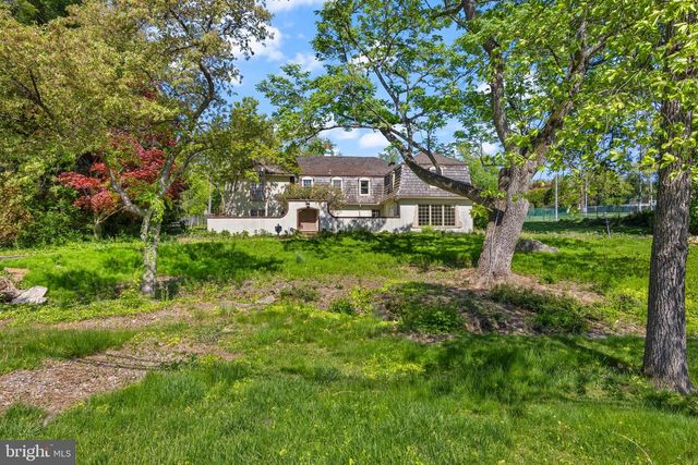 176 ABRAHAMS LN, Villanova, PA 19085