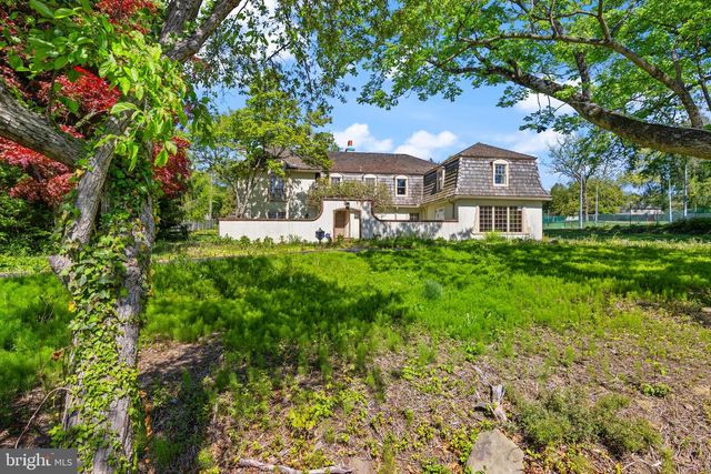 176 ABRAHAMS LN, Villanova, PA 19085