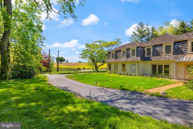176 ABRAHAMS LN, Villanova, PA 19085