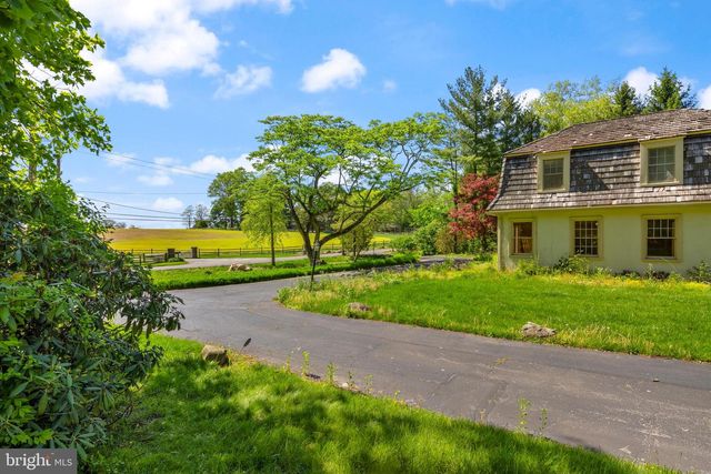 176 ABRAHAMS LN, Villanova, PA 19085
